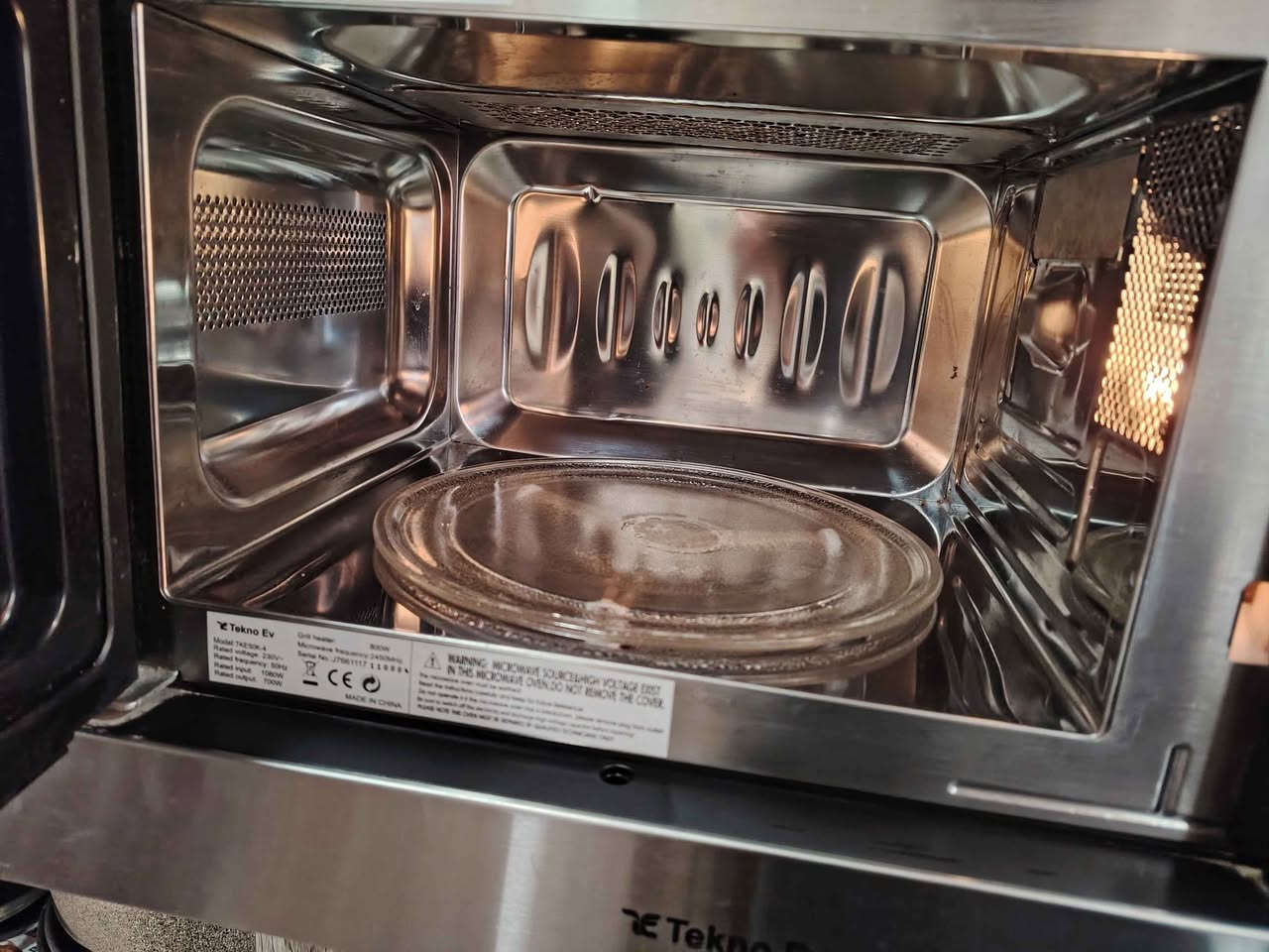 مايكروويف بلتن دفن ماركة اوربية ايطالية نظيف جدا  استعمال قليل 🌹🌹🌹🌹
السعر، 55 الف  🔥🔥🔥

موصل الجانب الايسر /حي المثنى 🌿🌿🌿

الشارع المقابل لمنتزه المثنى
✅شارع عمارة النخيل 
✅وماكس جيم 
✅وازياء النمور 

داخل الفرع بالنزول قرب كراج  غسل السيارات   

(منزلي) لبيع الاثاث المستعمل 
متواجدون من الساعة ال 1ظهرا الى 8مساءا https://maps.app.goo.gl/BFTrpaanCHgXHP4H6?g_st=afm موصل, نينوى


**إذا كنت صاحب هذا الإعلان وتريد حذفه لأي سبب، رجاءا أرسل رسالة إلى الدعم الفني**