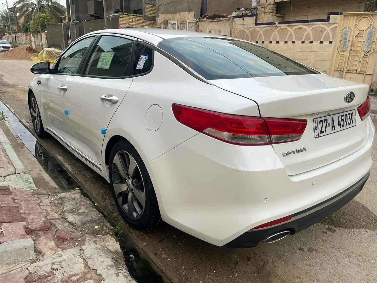 سلام عليكم اوبتيما 2017 سياره مكفوله كفاله عامه فول عدا البنراما السعر 180 بيه مجال مكان سماوه الرميثه  رقم راعي سياره ***********
