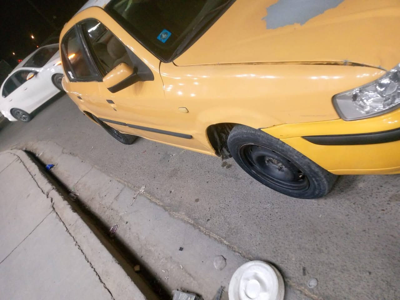 للبيع سمند 11 مكفولة من الضربة ولصبغ مكينة بيها تنقيص قليل تحويل ثاني يوم سنوية 28 العنوان بغداد البلديات السعر 25 الرقم ***********
