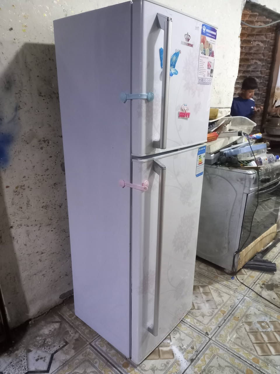 ثلاجه فول نظافه السعر 150 وبيها مجال تعال خاص تدلل شرط النظافه


**إذا كنت صاحب هذا الإعلان وتريد حذفه لأي سبب، رجاءا أرسل رسالة إلى الدعم الفني**