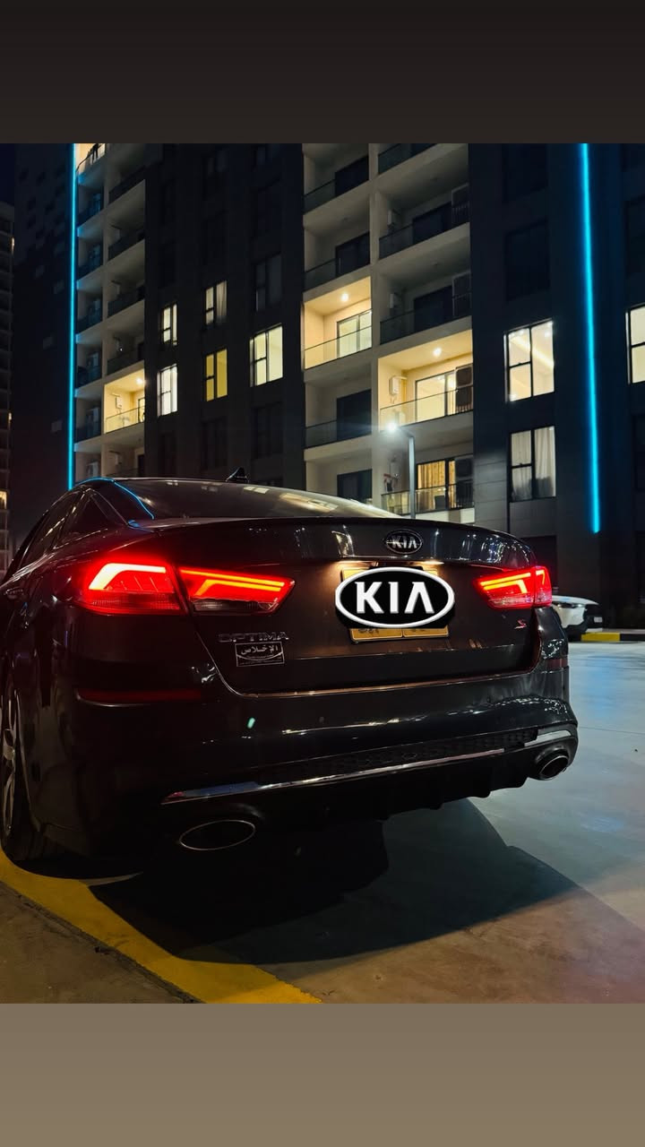 سلام عليكم. اوبتما ((2019))  S  السعر 13700 وبيها مجال مكاني بغداد حي الجهاد باسمي تحويل وكالة ثاني يوم مواصفات***
بانوراما 
مراية تعتيم 
بصمه تشغيل وابواب 
لد نهاري امامي خلفي
لد باليدات ليلي نضام ترحيب
كشن كهرباء
كشن نص جلد ونص مخمل
تحكم فول
حساس خلفي
صندوق ذكي يفتح عند الاقتراب 
شاشه كبيره وكامرا  دواره
رادار جانبي 
رادار امامي 
سياقه ذاتيه 
رادار  توقف ذاتي 
تنبية خروج عن المسار
دواسات مال سبورت
دبل اكزوز  صالنصة 
دفيوزر مشيف بلادي اسود
شادلها منظومة غاز جديدة
موجود واتس اب***********
