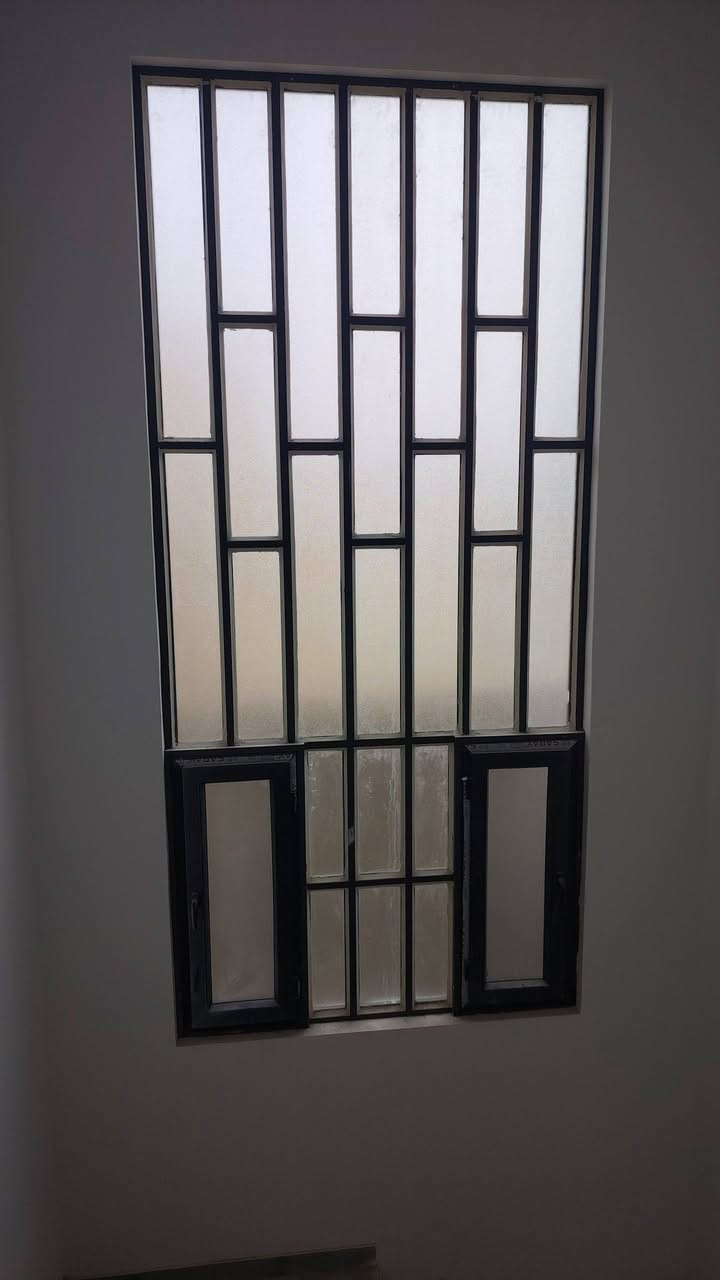 جزء من أعمالنا 💯
مجمع الفنر للامنيوم و ال pvc والزجاج 🪟
شارع المكاتب دوانم البهراط
***********
