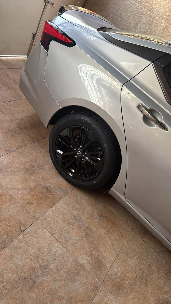 السلام عليكم ورحمه الله وبركاته

نيسان التيما موديل 2023 

مواصفات S 

رادار امامي وجانبي

تحديد مسار 

كاميرا خلفيه 

شاشه وسطيه 

تحكمات ستيرن 

بصمه 

تشغيل عن بعد

تايرات وويل  SR قبل 3 ايام شديتهن

دخول جديد وترقيم قبل اسبوع بأسمي

سيرفس كامل من دهن وباتري جديد 

جاهزه من كل النواحي 

صبغ فقط واجهه الصندوق والهلال الخلفي تقريبا شبرين  والباب الخلفي صار بي تعديل pdr بارد كلش قليل رصعه وانسحبت 

ايرباك وشواصي ودواخل شرط الفحص 

السعر 165 وبيها مجال بسيط 

للاستفسار ***********

موقع السياره كركوك كركوك, العراق
