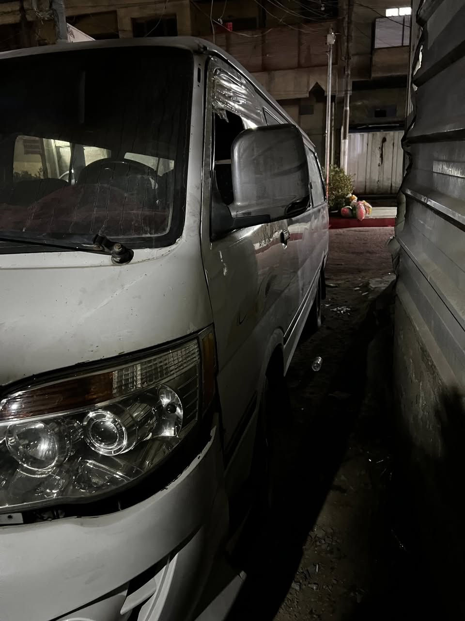 سلام عليكم فتون موديل 2015 السياره كامله كير جديد محرك جديد بدون صبخ  كير اكسل كامله  مكمله سلف جديد داينمو جديد شغل واطلع وين ما  يعجبك  رجائا اذا مو شراي لا تتصل السعر 35 وبيه مجال السياره موصليه رقم الماني راعيه ما اندله
***********
