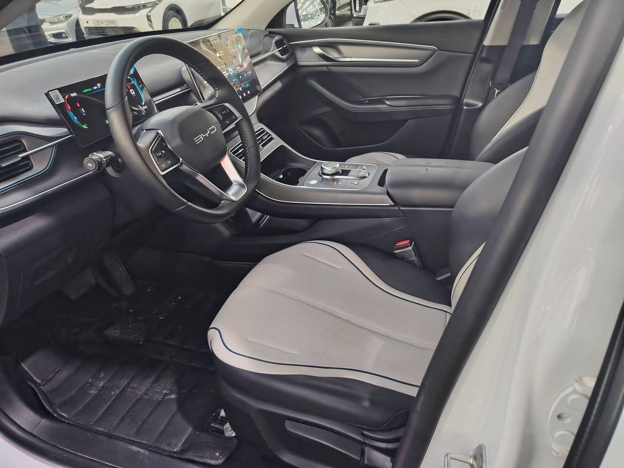 السلام عليكم
ديستروير ٢٠٢٥ كفالة عامة سيارة تراي زيرو بدون ملاحظات
عداد المسافة 
HEV 1900
Ev 2400
بيها كاعيات حوضية بلادية وكامل غراضها موجودة 
مكانها بغداد الكريعات شارع المعارض 
للاستفسار الاتصال ***********
