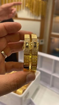 موديلات • حسب الطلب • واتساب