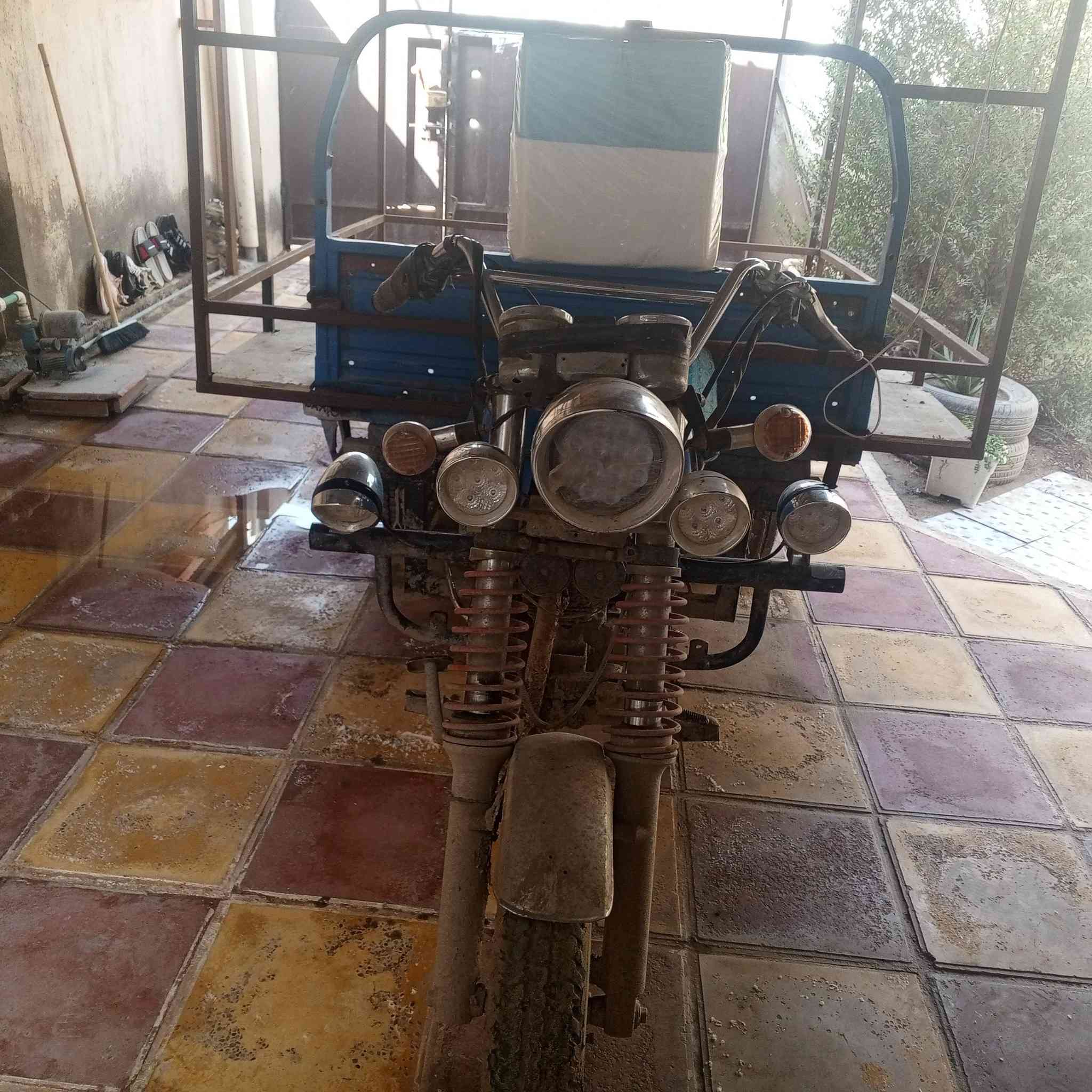 السلام عليكم  ستوتة للبيع مودي 14 الدراجة نظيفة مكفولة من مكينة  وكير  (كلك كلك كلك)  الرقم ***********
