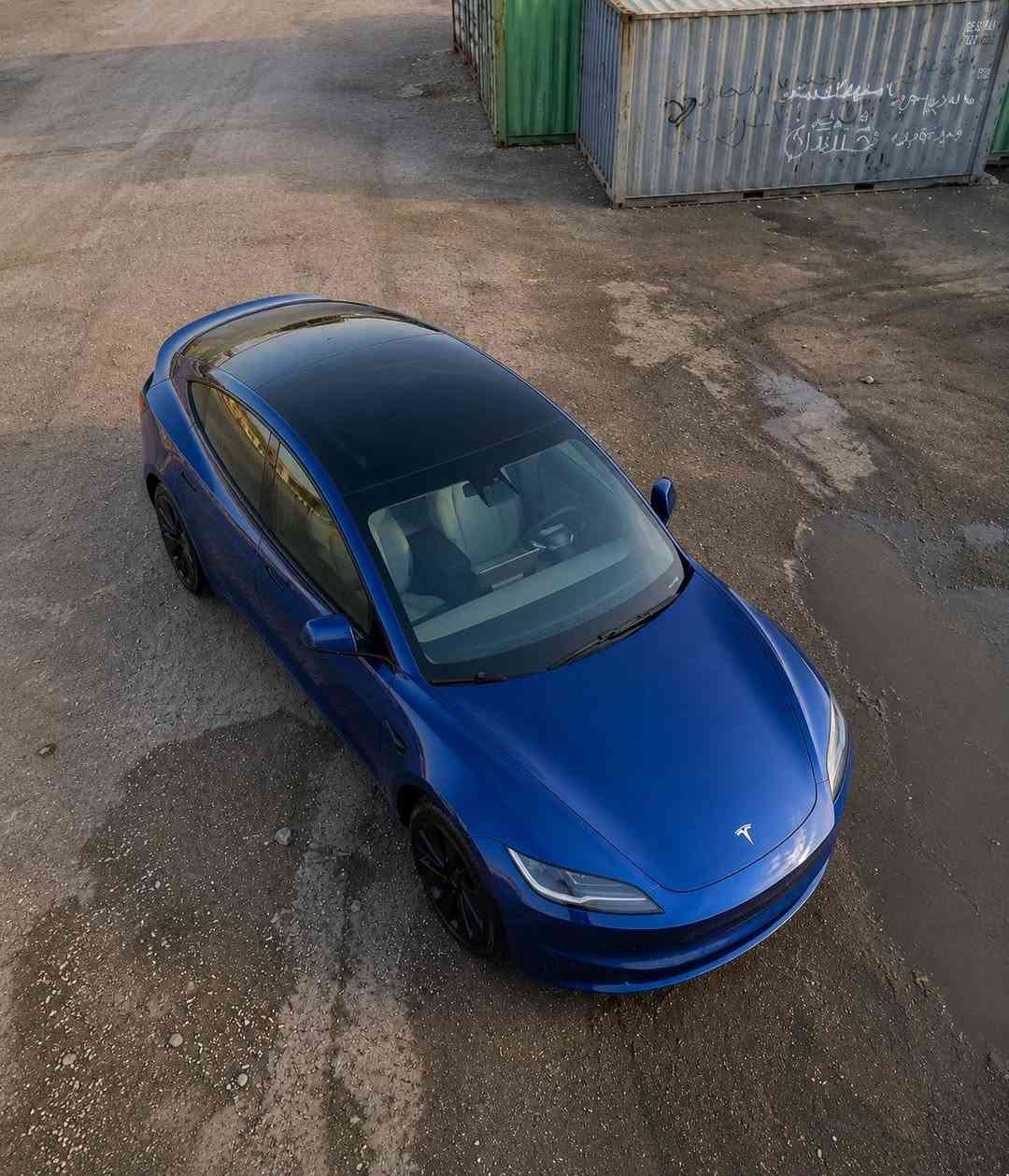 تسلا مودل Model 3 موديل 2024
تك ماطور 
ففل مواصفات
ماشية 5ألف كم يعني زيرو 

💎 ســعــر ✅ ::  155 وبيه مجال 📮

المواصفات:
سيارة أونلاين
شاشتين
إنارة داخلية LED متغيرة
نظام قيادة ذكي
فتحات ومواصفات كاملة
الحالة:
5 قطع صبغ 3 قطع تبديل  (بنيد + 2جاملغ)من الوكالة
بيه طخه كلش بسيطه ما مأثره بخشم الشاصي 
قبق الجنطه بيه طكة خفيفة جداً
السيارة جاهزة استخدام
نظيفة ومرتبة
الموقع: النجف الاشرف 

رقم التواصل :-:-:
 *********** واتساب
