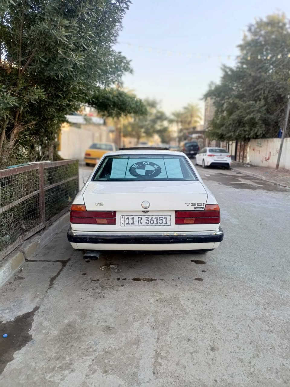 موديل ١٩٩٠ حجم ٧٣٠ اصل وسنوية مكفولة كفالة عامة من كلشي ***********
خير من الله تخم تاير صدر امامي خلفي محرك كير جدد كفالة تراي وين متريد 
كاملة مضروبة نانو كلهة رايدة ب ٤٦ طبعا ماكو هج سعر بس متوازي علا البيع رقم صاحبهة *********** غير متواجد علا الفيس
