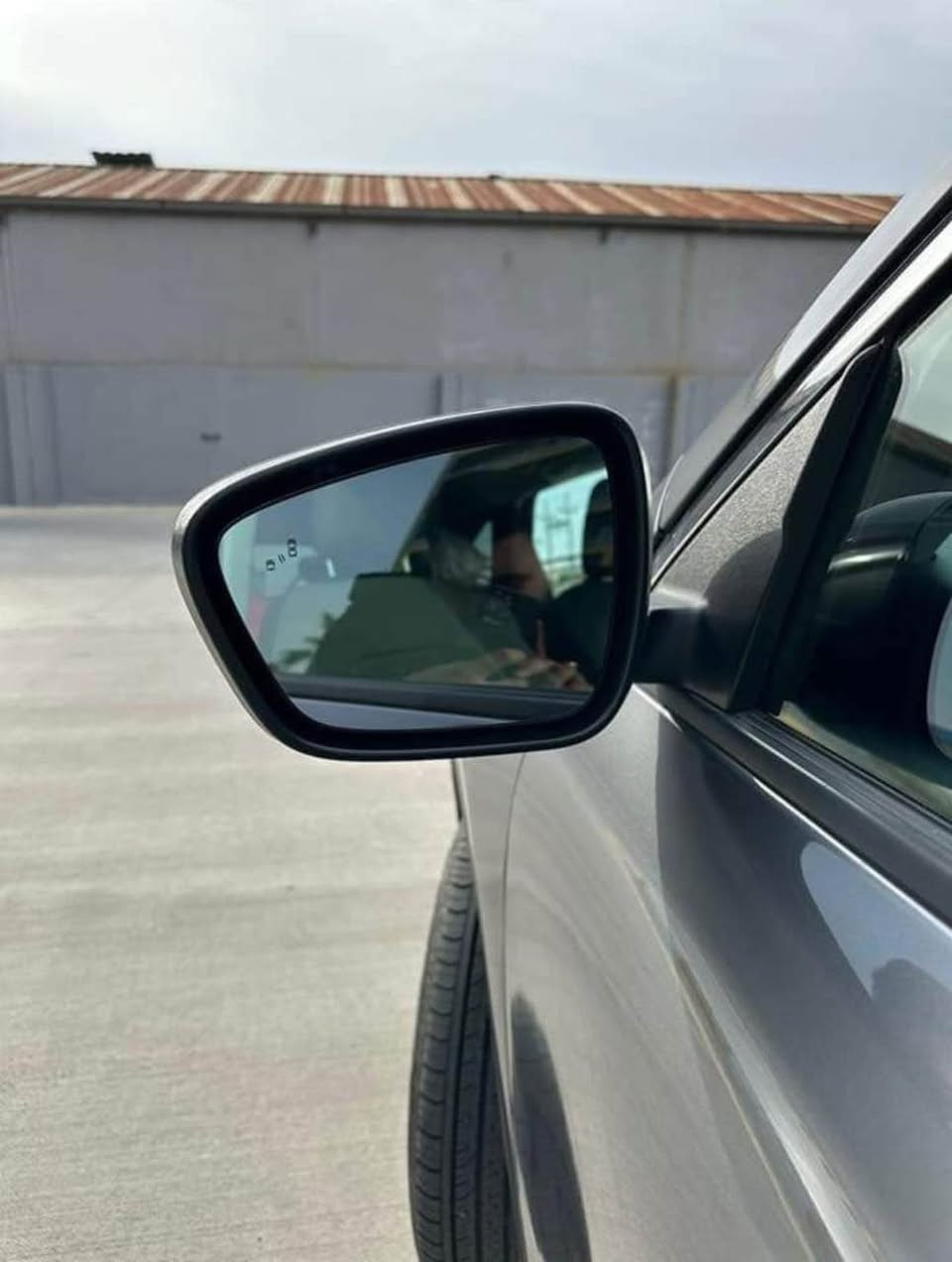 فۆرد ئسکەیب 
مۆدیل ٢٠٢١ SEL  ٣ پستن 
سەیارەکە 71 کیلۆمەتر  رۆیشتووە
پەرەشوت نەتەقیوە پشت و پێش کەپس  
دەبل ئەکسل 
رادار
٢ پارچە سبوغە
شوێن هەولێر 
📞***********📞 أربيل, العراق
