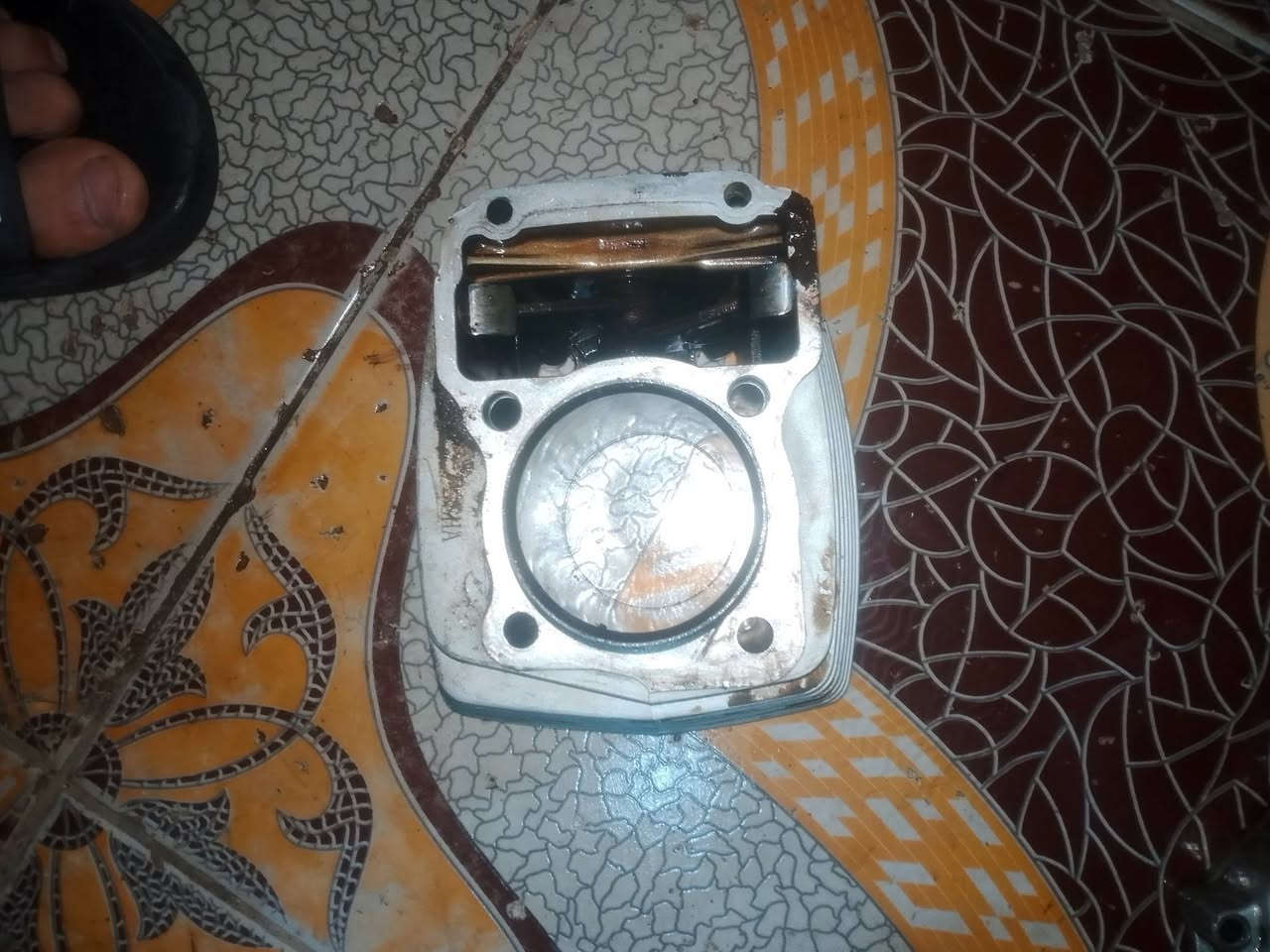 تجوه دراجه ياماها  ب 7 الف 
كاور  اربع كير  ب 10 الف 
قبق كلجات ب 5 الف 
قبق ماكنيت ب 5 
قبق شبج ب 5 الف كله تفصيخ اربع كير ايراني 
الاستفسار اتصل على ***********
