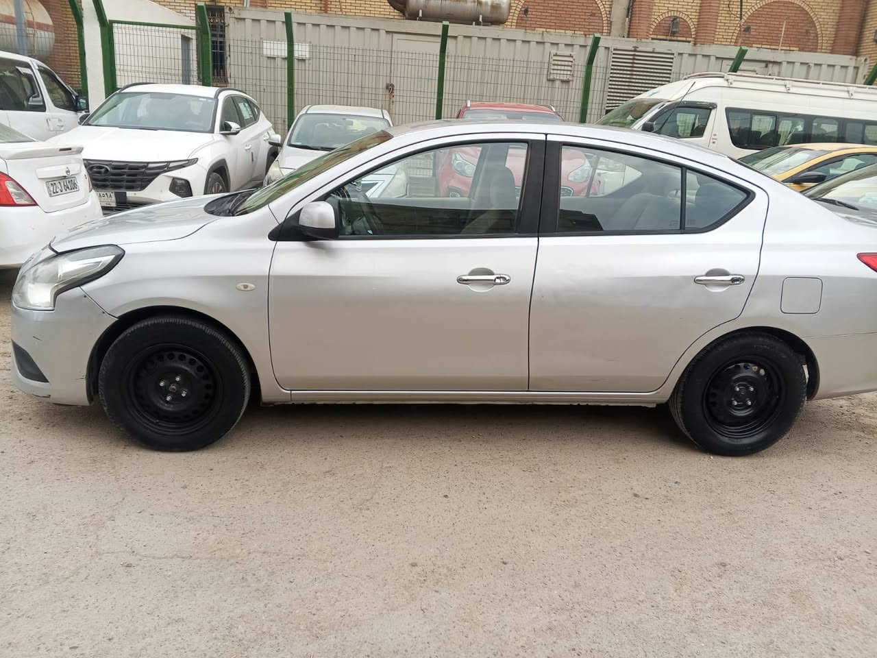 سلام عليكم 
للبيع 
سني لون سلفر
2022
رقم اربيل 
بيها قطع 1باب خلف سائق بارد موجوده صوره من قبل تصليح

دعاميه يراد له ماسكه فقط 

باقي مكفول  كير مكينه على بلاد ما ملعوب بيها 

بل عافيه على يشتري 
دهن وبانزين 
سعر 121
عنواني الأمين معلمين 
***********وتساب 
*********** بغداد, العراق
