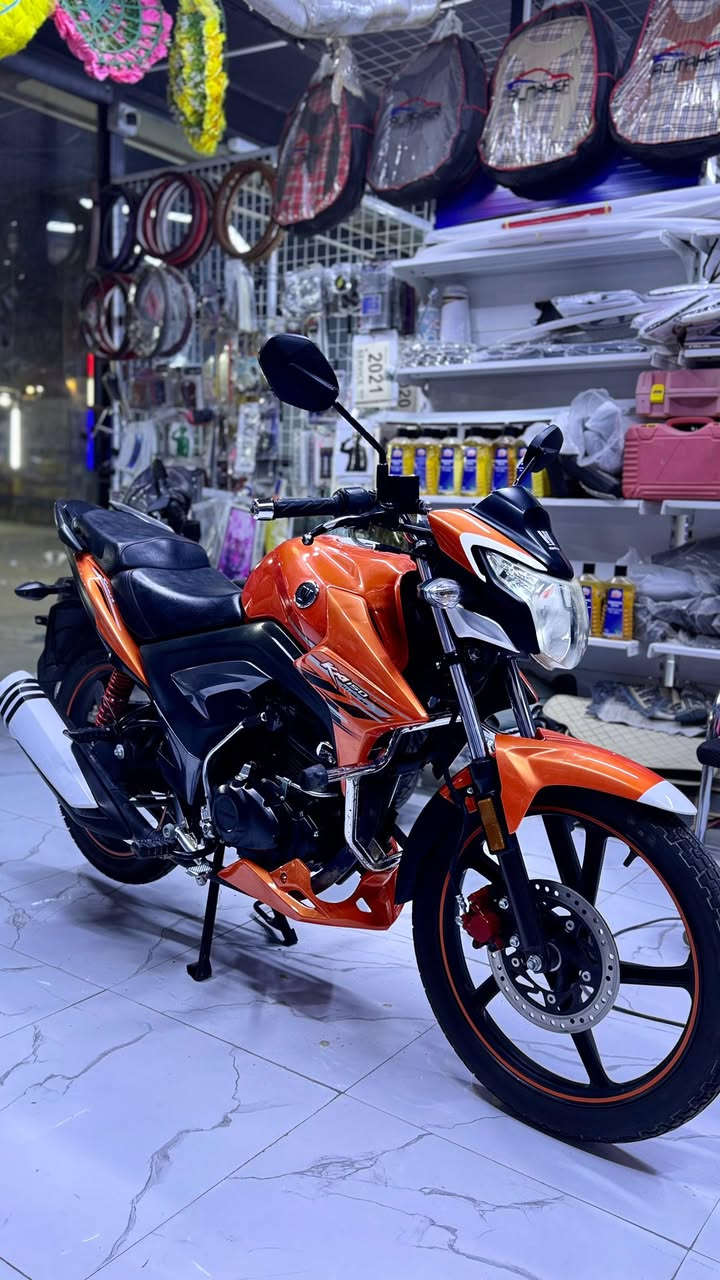 السلام عليكم
هاوجي بطح موديل 23 للبيع كفاله حتى من الشخط جاهزه من كلشي متصرف عليها لو الف مسجله سنويه واستلام اللوحات بالتحويل وياها بصمات اثنين وسويجات اثنين 
رايدها ب18 وبيها مجال للشراي مكاني الرمادي الصوفيه 
الشراي يتفضل خاص او يتصل ع الرقم والمو شراي يعبر المنشور بكلام طيب 
***********
