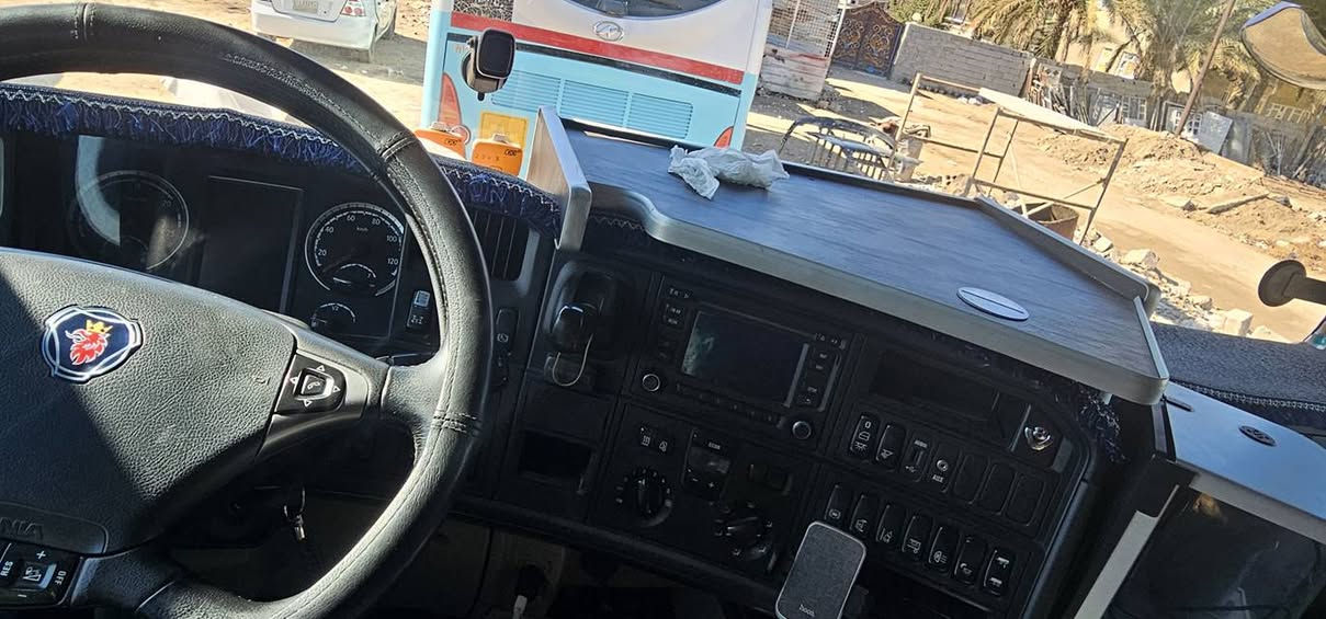 البيع سكانيه سحال بلادي فول موصفات تبريد رتايدر ثلاجه كامره حساس جوبلس امامي داخل  بيجي عربانه حدادي خالد جنابي سياره جاهزه للعمل صار شهر من ترقمت 
***********
