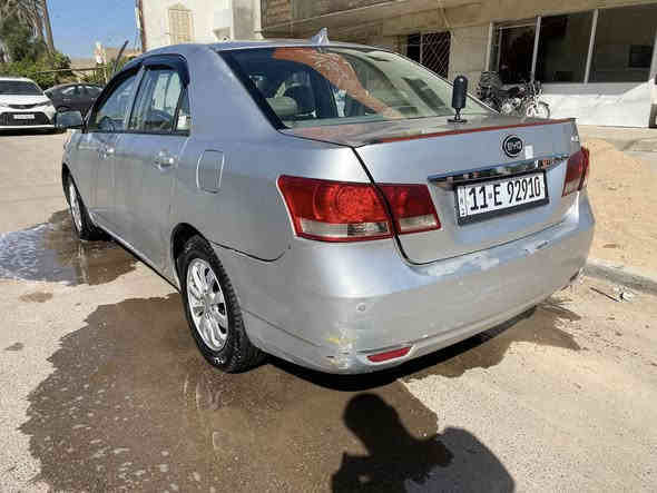 بي واي دي g3 2013 كير عادي 
محرك هوندا 
لايتات جدد 
بلوجكترات جدد
دعامية جديدة 
بأسمي سنوية وارقام جدد
السيارة مصبوغة عام 
محرك بي خيط تبخير
تبريد شغال 
حدادية نص عمر 
مكانها بغداد حي الخضراء 
السعر 45بيها مجال بسيط   
نواقصها صوندة بور ستيرن تنضح 
للاستفسار 
***********
