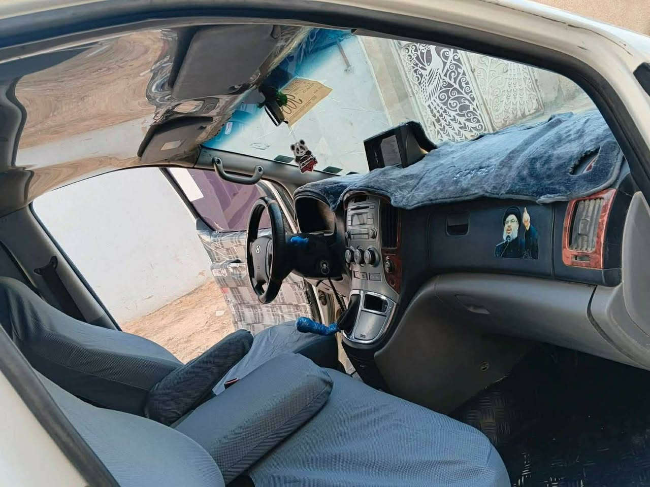 السلام عليكم
ستاركس 2009مسكر اصل كير عادي 
بيها قطعتين صبغ بدون حادث جنطه وجاملغ امامي 
مكينه وكير وحداديه تخم تاير جديد 
سياره جاهزه وجديده مال جناي السعر 125وبيها مجال ‏‪***********‬‏العنوان بابل مكلف بنشر
