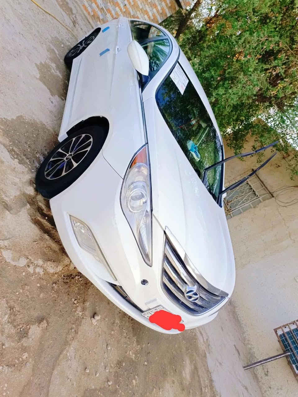 سوناتا امريكي 2014 حادثها بنيد فقط بدون دواخل  
رقم بابل مداور ثاني يوم تبريد ثلج حداديه جديده تخم تاير جديد كير ومحرك مكفولات  سياره مال جناي ماشيه 170الف حقيقي السعر 125وبيها مجال بسيط مكان السياره كربلاء 
للتواصل *********** بيه واتساب
