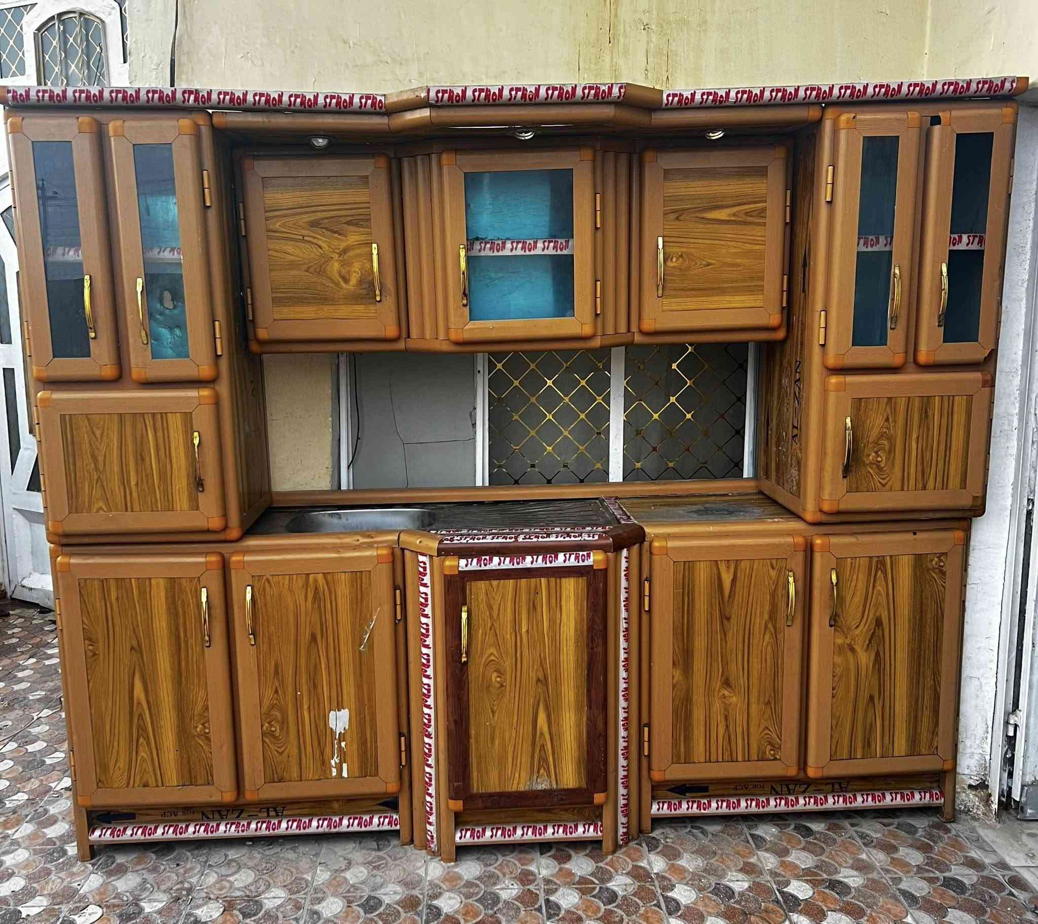 يا الله كاونتر مترين ونص سنك سعره 200
العنوان قضاء القاسم حي العسكري مقابيل مدرسه الهادي 

الاستفسار الاتصال على الرقم ***********
