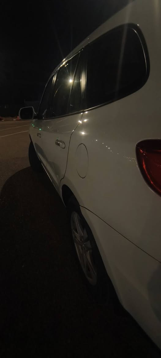 1) سنتافي 2010 للبيع او مراوس
2) رقم بغداد انكليزي 
3) ماشيه 186 قابله للزياده
4) 6 سندر
5) 7 راكب
6) محرك وكير كفاله
7) فور ويل
8) كشتات جلد 
9) تحكم ستيرن جهتين
10)فتحه سقف كهربائيه 3طكات
11)شاشه تاب 
12)كامره اماميه داش كام 
13)كامره خلفيه
14) بيها منظومة زنون
سونار مرفق في الصور
مكان سياره كربلاء المقدسة 
رقم موبايل *********** 
السعر 144 وبيها مجال
