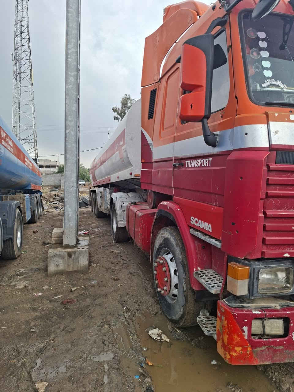 سلام عليكم 
للبيع سكانيا موديل 95 جاهزة للشغل 
تكيال جديد مكان السيارة كربلاء اخوان مكلف بالنشر 
للاستفسار الاتصال على الرقم :***********
