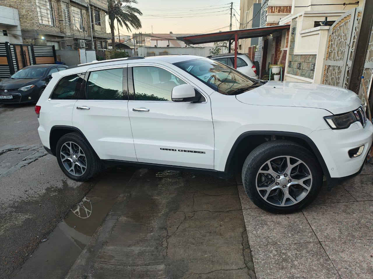 جيب موديل 2019 فول موصفات خليجي 

سعر 29 الف ***********
