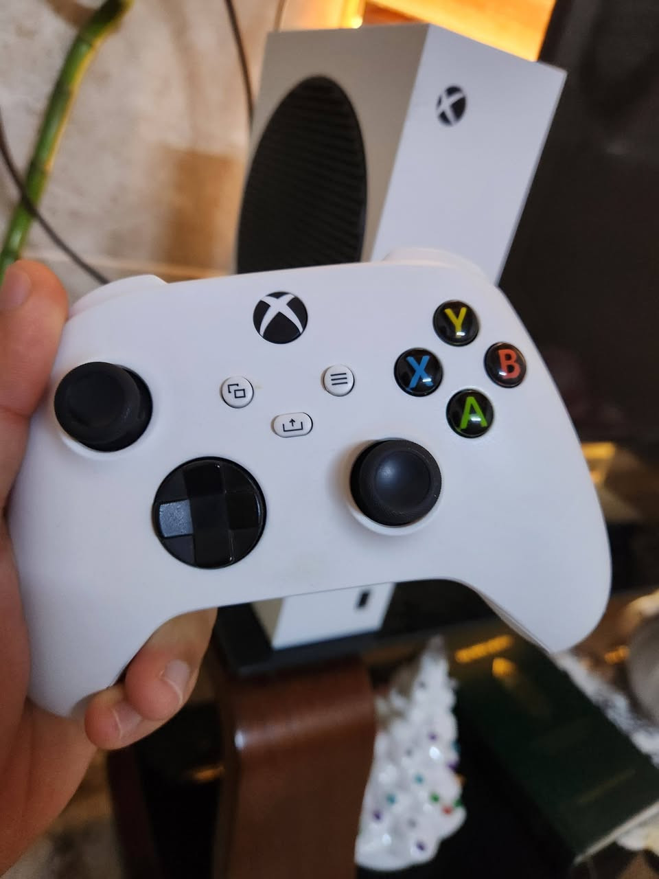 Xbox Series S
ملاحظة الجهاز امريكي 
للبيع جهاز Xbox Series S بحالة ممتازة جداً، نظيف وخالي من الأعطال.
سعة التخزين: 512GB
يأتي مع يد تحكم أصلية.
يعمل بكفاءة عالية ومناسب لجميع الألعاب الحديثة.
📍 الموقع: كركوك
💰 السعر: 350.
للاستفسار تواصل خاص.


**إذا كنت صاحب هذا الإعلان وتريد حذفه لأي سبب، رجاءا أرسل رسالة إلى الدعم الفني**