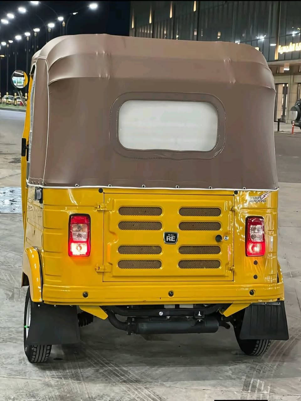 تكتك 20كفاله عامه من شخط مستعجل علا بيعته رقم الهاتف كفاله‭٠٧٧٦ ٦٠٨ ٣١١١‬السعر 4ملاين
