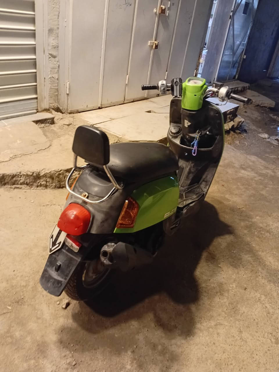 بوليس للبيع 
ضفيرة جديده اشاير بك لايت صالنصه اف ام  كلشي شغال بيها نكرة سلف اي نقص ما بيهاب450
بغداد المدائن  ***********
