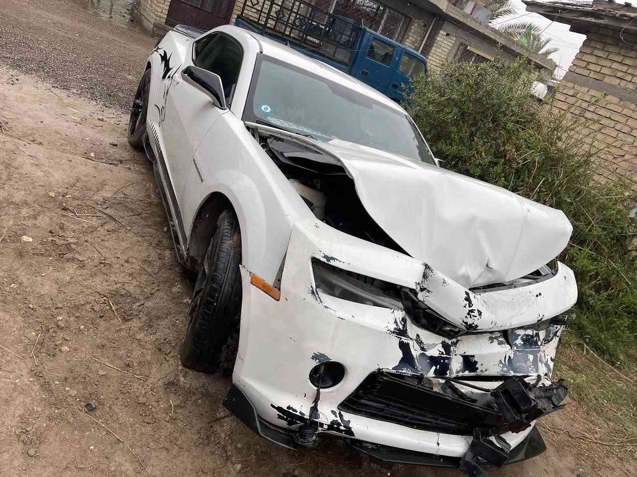 السلام عليكم للبيع على حادثها السيارة وارد أمريكي داخله للعراق بدون حادث هنا بالعراق انضربت بدون شواصي وبدون لغود فقط دعامية وبنيد وجاملغ السائق شوية معووج رقم بغداد 

للاستفسار ***********
