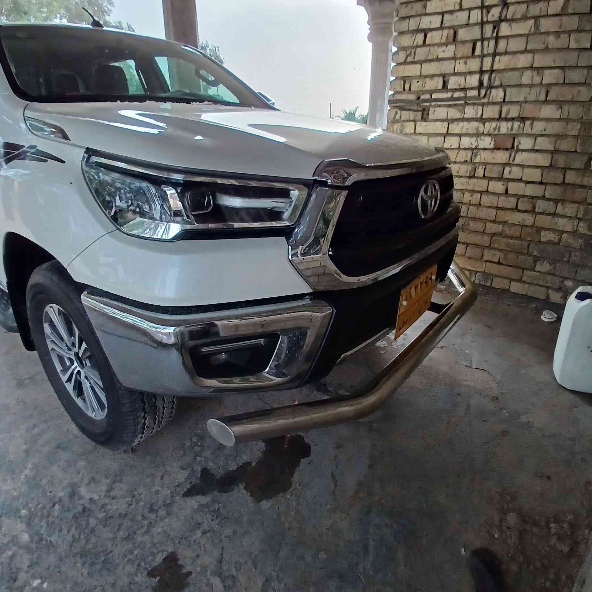 السلام عليكم هايلوكس سعودي موديل 22   رقم اربيل ماشي 146 الف   تخم تاير جديد
سعر 310   (***********)
