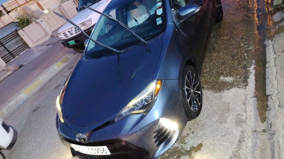 كورلا 2018 se بيها بس جاملغ خلف السايق وحالوب خفيف جدآ بلسقف بجم كبس رادار حجر صالنصه بلاد كير ومحرك بشرط سياره ماشيه 145 بسمي دفتر بانزين كامله
السعر 133. بس مجال 
*********** كركوك, العراق
