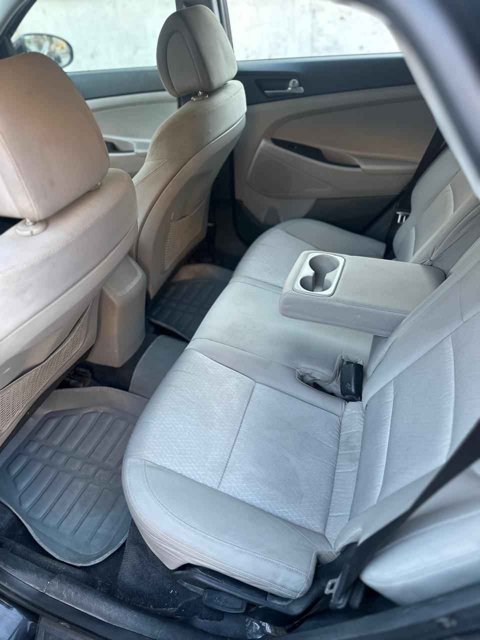 السلام عليكم
سياره توسان موديل 2016 لون اسود رقم دولي 
سليمانيه و بسمي وتحويل ثاني يوم 
محرك 2000 GDi 

وارد امريكي حادثها قبق الجنطه معمر وليس مبدل والسياره مابيها اي قطعة صبغ بس مكان الحادث بل قبق الجنطه وموجود السونار مالته 
السياره احلئ من الصور

*********** بي واتساب

السعر 162 ورقه و بيه مجال الطيبين بغداد, العراق
