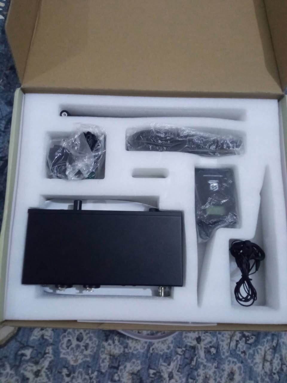 سلام عليكم جهاز ارسال وستقبال المده 16متر بوينت 33السعر 35مع توصيل


**إذا كنت صاحب هذا الإعلان وتريد حذفه لأي سبب، رجاءا أرسل رسالة إلى الدعم الفني**