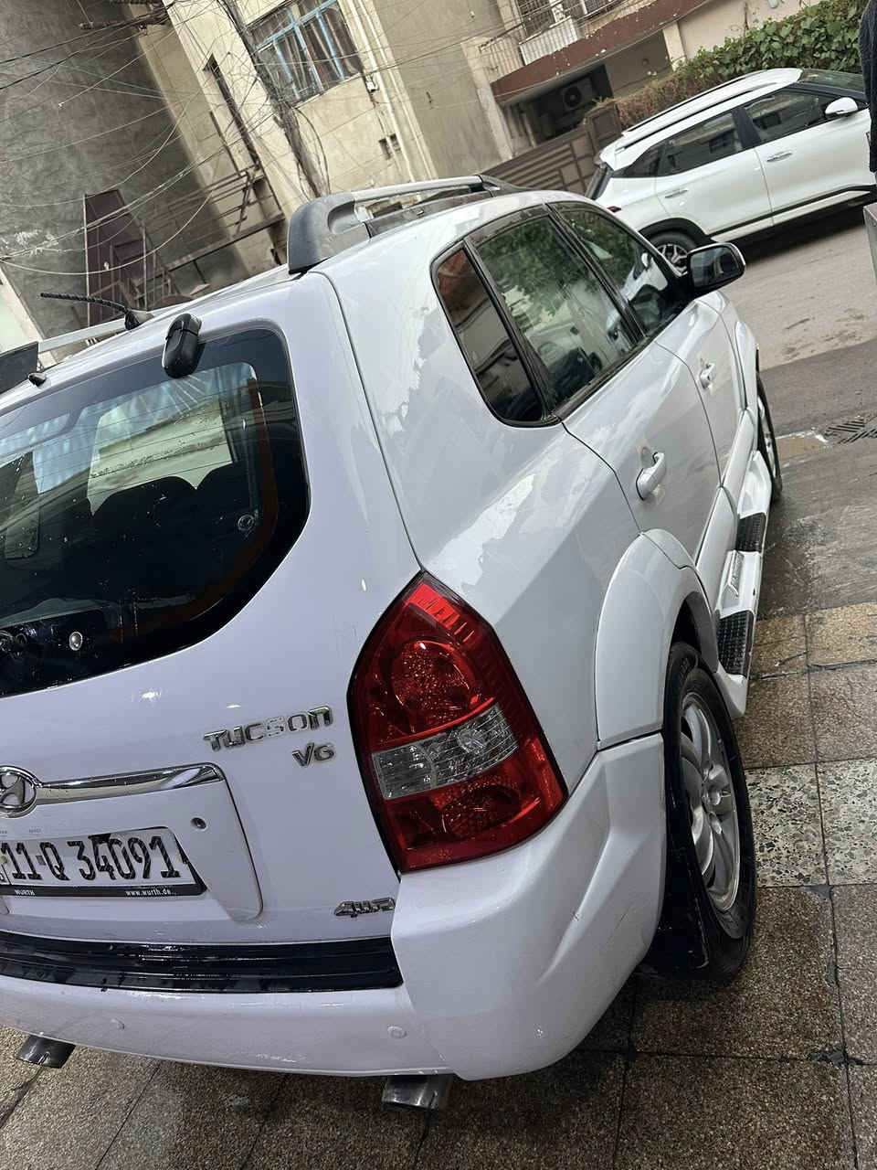 توسان 2007 أمريكيه فور ويل ضرر جاملغ خلفي سياره جاهزه عنواني المنصور *********** سعرها 107
