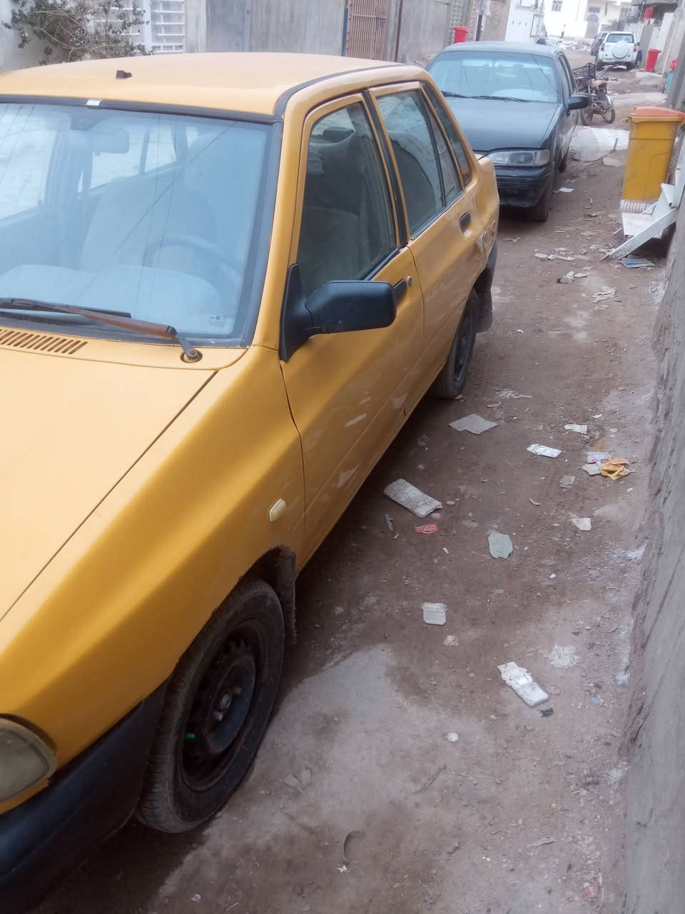 السلام عليكم سايبا 2012 رقم كربلاء  سياره مكينته تعبانه عليه هيئه 200وغرامات 100ينزلن من سعرهه كير جديد سياره محتاجه ترتيب السعر 18الاستفسار الاتصال ***********
