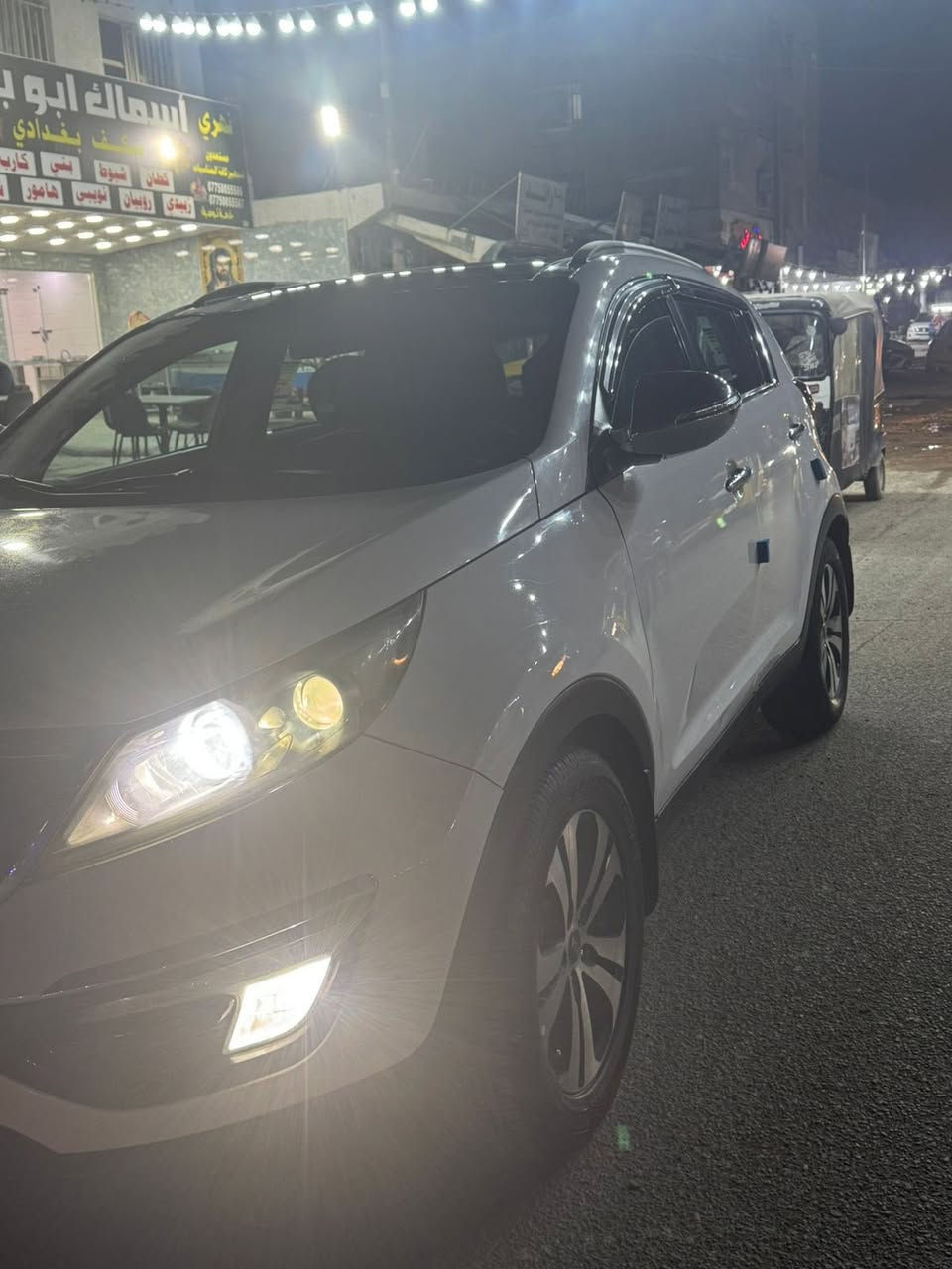 السلام عليكم سبورتج خليجي موديل 2011 بغداد مشروع وطني رقم نكليزي بسمي وهزه جاهزه السياره فول مواصفات 1/1 بنوراما 4 سلندر دوش مكينه كفاله كير كفاله مري شفط ثلاجه جكمجه اشاير بل مري ويل كب معروفه مواصفات الفول هواي حداديه مكينه كير تبريد صدر تخم تخاير كهربائيات كله جاهزه سعره 138 بيها باب صبغ رش بدون معجون ودواخل مكانه بغداد صوب الكرخ *********** علمآ مكلف بنشر اخوان
