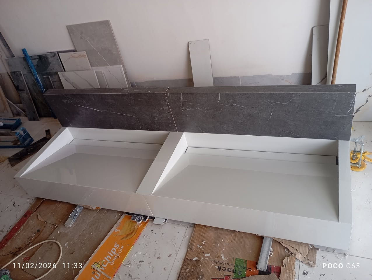 مغاسل مودرن بورسلين
حسب الطلب والقياس واللون والديكور التريده 
***********
