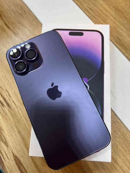 السلام عليكم  14pro max للبيع ذاكره 256 
بطاريه ٨٧🔋 تفحص حاسبه لا مرفعه ولا شيء 
الجهاز نورمل ما مفتوح جديد نظافه 100‎%‎
زلغ ما بيه وتر بروف الجهاز جديد 
المكان : المحمودية
السعر: مليون و300 وبيه مجال بسيط كُلش
الرقم:***********
