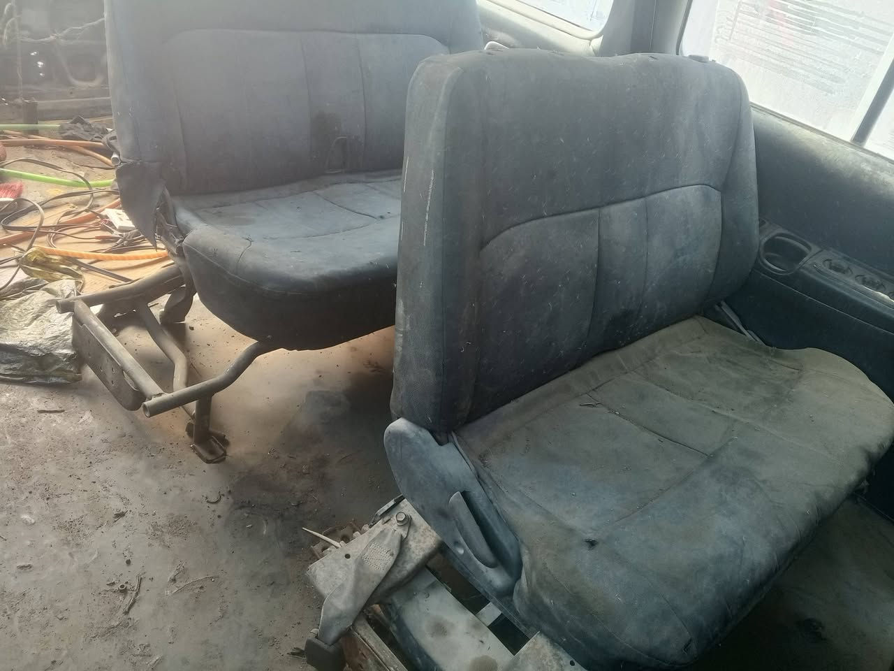 سنويه عظم عاج رقم بصره راعي ما اندله 
أتعهد سرقه وعشائر 
20 ورقه


**إذا كنت صاحب هذا الإعلان وتريد حذفه لأي سبب، رجاءا أرسل رسالة إلى الدعم الفني**