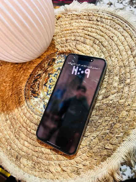 السلام عليكم أيفون 15برو ماكس ذاكرته 256 /بطاريته90 جهاز مكفول من شخط مكاني بغداد غزاليه *********** 
(أنطيك ضمان سبوع بل جهاز اي شكال يرجع)
 (جهاز دبل سيمكارت)
