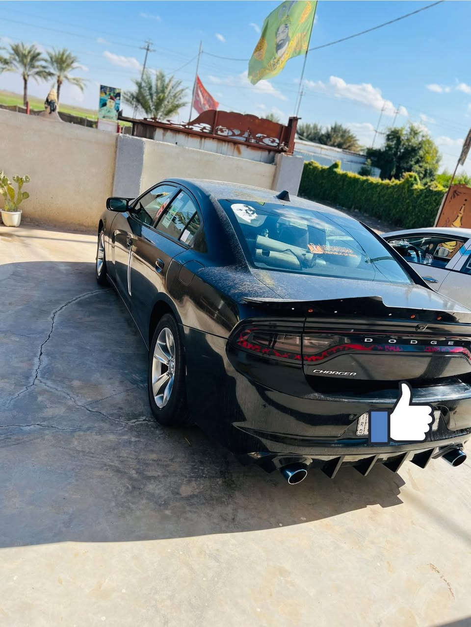 سلام عليكم دوج جارجر موديل ٢٢ رقم بغداد ماشيه ٥٢ موصفات اس اكس تي بلاص فتحه. خزن مومري  كشنات جلد  حار بارد  شاشه جبيره السعر ٢٣٥وبيها مجال ***********
