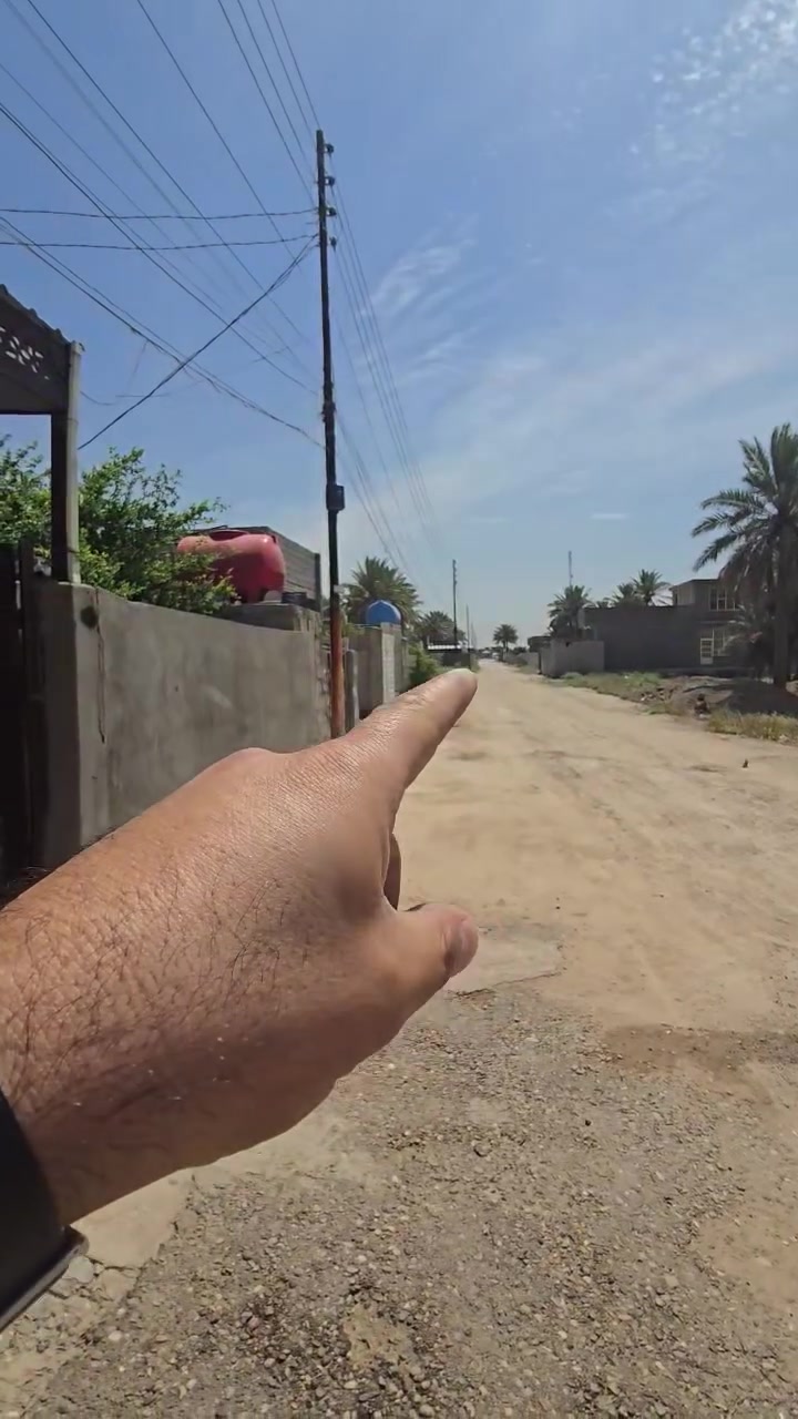 بيت ٣٥٠ متر جاهز للسكن 

واجه ١٥ طابو زراعي سند ٢٥ 

متكون من غرفتين نوم مع الملحقات 
العنوان المحمودية مقابل حي بدر 

لمعرفة السعر علق تم يجيك خاص اذا عندك عقار للبيع راسلنا ***********واتساب
