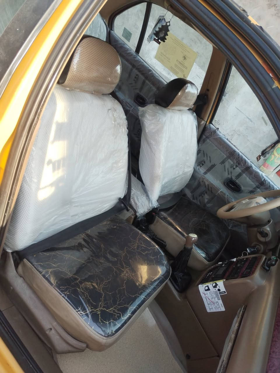 سمند ٢٠١١
تخم تاير
مدوشمة
ميكانيك كله مكفول
تبريد شغال
هيئة مصفرة سنوية لل٢٧
السيارة خير من الله
 السعر ٣٩
بغداد الزعفرانية
للتواصل ***********
