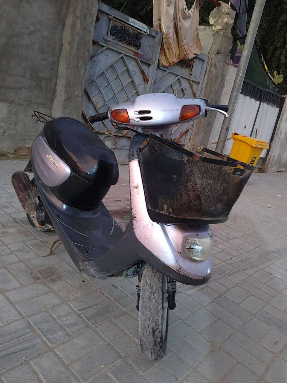 السعر 190 بيع مستعجل
***********
اسلام عليكم دراجه للبيع منغولي نضيفه مكينه او كير او شاصي مكفولات تأيرات جدد دراجه حلوه كلش كهربائيات شغاله كله المكان كربلاء اتصل
