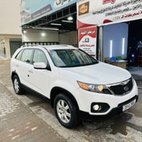 سورنتو 2012  خليجي كفاله السياره ماشيه 70 km حقيقي  مكينه 2400 (مكفوله...