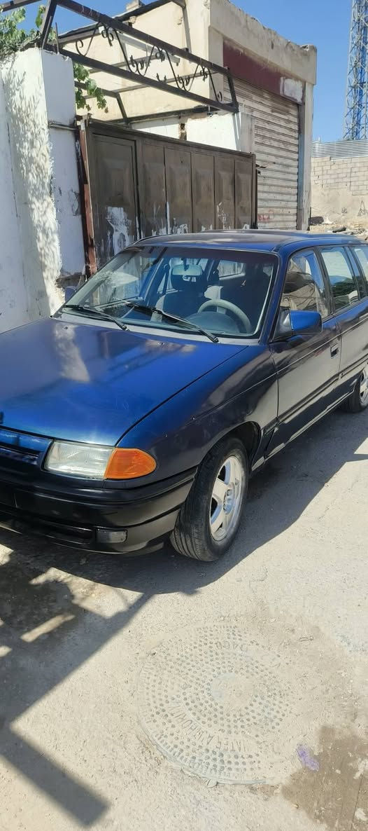 اوبل استرا موديل 1992ستسشن لون كحلي دهان 70٪ ماتور ١٦٠٠فحص خالي قص اعتبرها للبيع ٢٠٠٠


**إذا كنت صاحب هذا الإعلان وتريد حذفه لأي سبب، رجاءا أرسل رسالة إلى الدعم الفني**