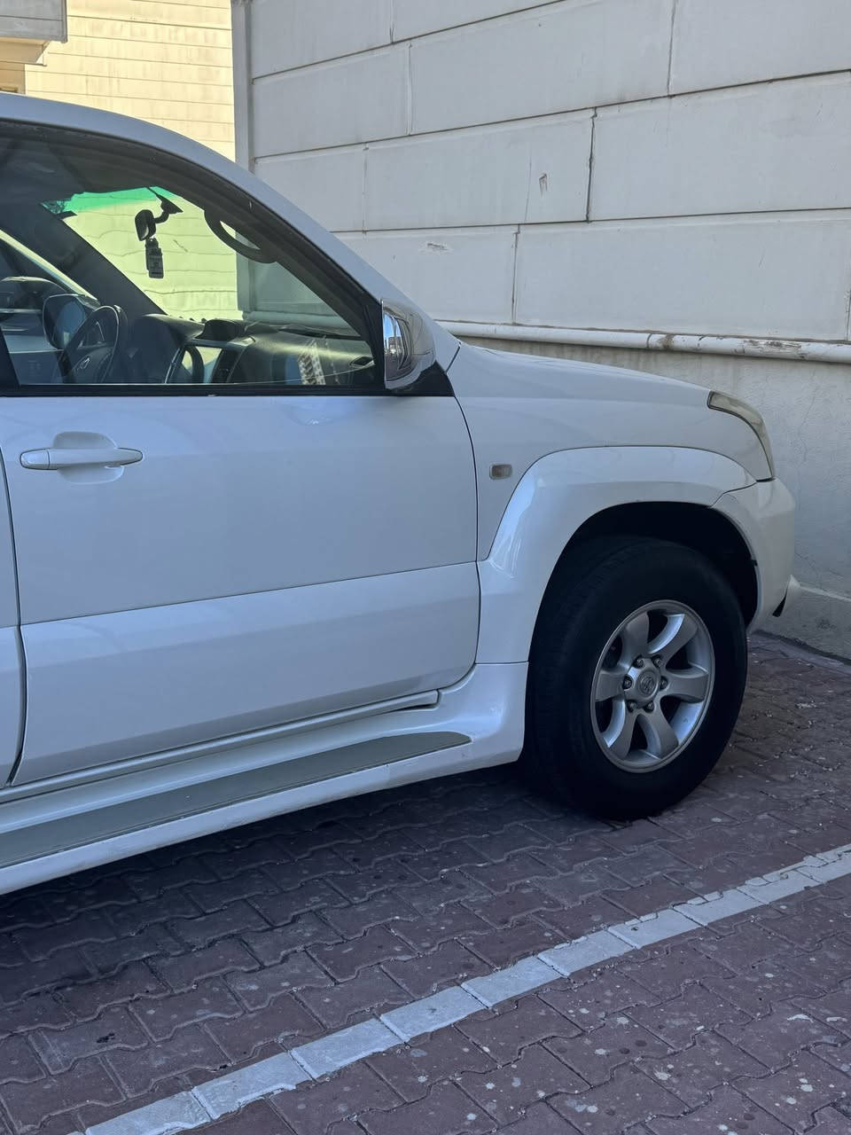 برادو ٢٠٠٨كلين رقم اربيل موجوده في بغداد باسمنا رقم انكليزي ٦ سلندر مكينة وكير وتيريد ثلج اسبير تعليك دبل تانكي فتحه سقف كراسي جلد كهرباء فور ويل السعر ١٩٠ مع المجال رقم ***********
