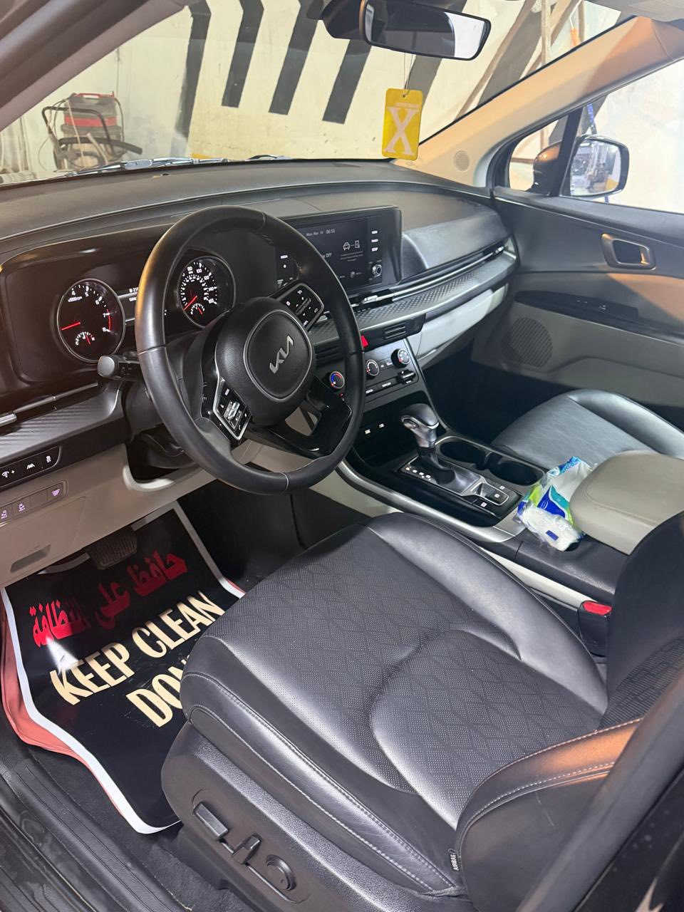 السلام عليكم..كرنفال وارد امريكي موديل 2023 رقم بغداد تحويل مباشر فول مواصفات حادثهه مثل ماموضح بالصور جاملغ امامي بدون دواخل حتى البدنه على وضعهه بدون ايرباك ماشيه 23 الف حقيقي السياره جديده بمعى الكلمه كفاله عامه كير محرك صدر خلفي امامي بعدهه ع وضع الشركه تجي وتشوف وتحكم مكانهه كربلاء..السعر250 ورقه وبيهه مجال ***********
