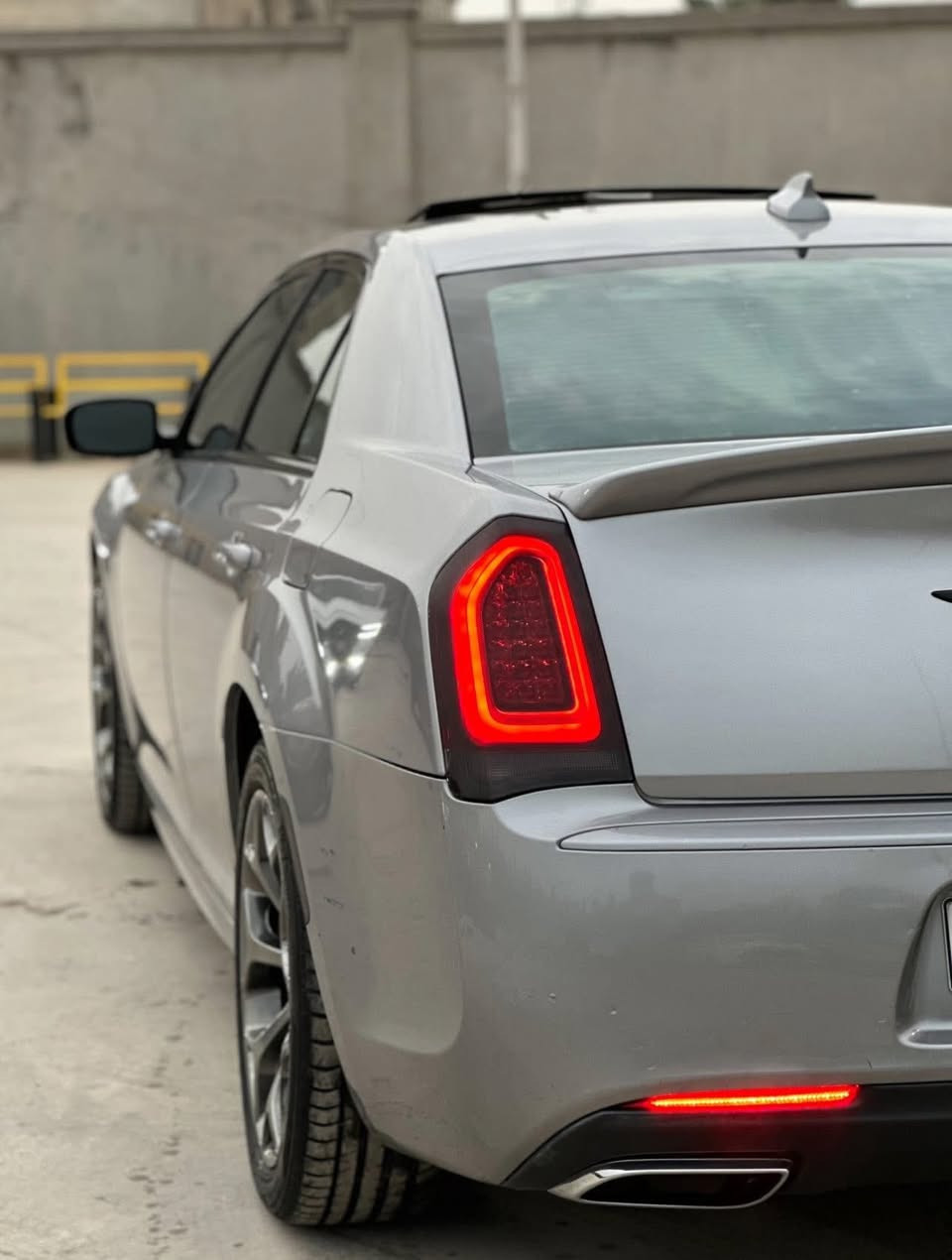 السلام عليكم
اوباما 2018 S كلين تايتل كندي 🇨🇦 السياره حيل جديده وأحلى من الصور  كفاله عامة من الصبغ والتبديل بيها بس تعديل بارد كلش صغير وميبين  اصلا 

المواصفات 
 بصمه 
بانوراما  
دبل لحية 
بردة خلفية 
شفتات ستيرن 
تشغيل عن بعد 
كشن امامي خلفي تدفئه 
تحكمات أستيرن 
مري هيتر 
تبريد قطعتين 
وباقي مواصفات ال S المعروفه رقم  سليمانية باسمي تحويل ثاني يوم 
مكان السياره / بغداد 
للاتصال 
 ***********
