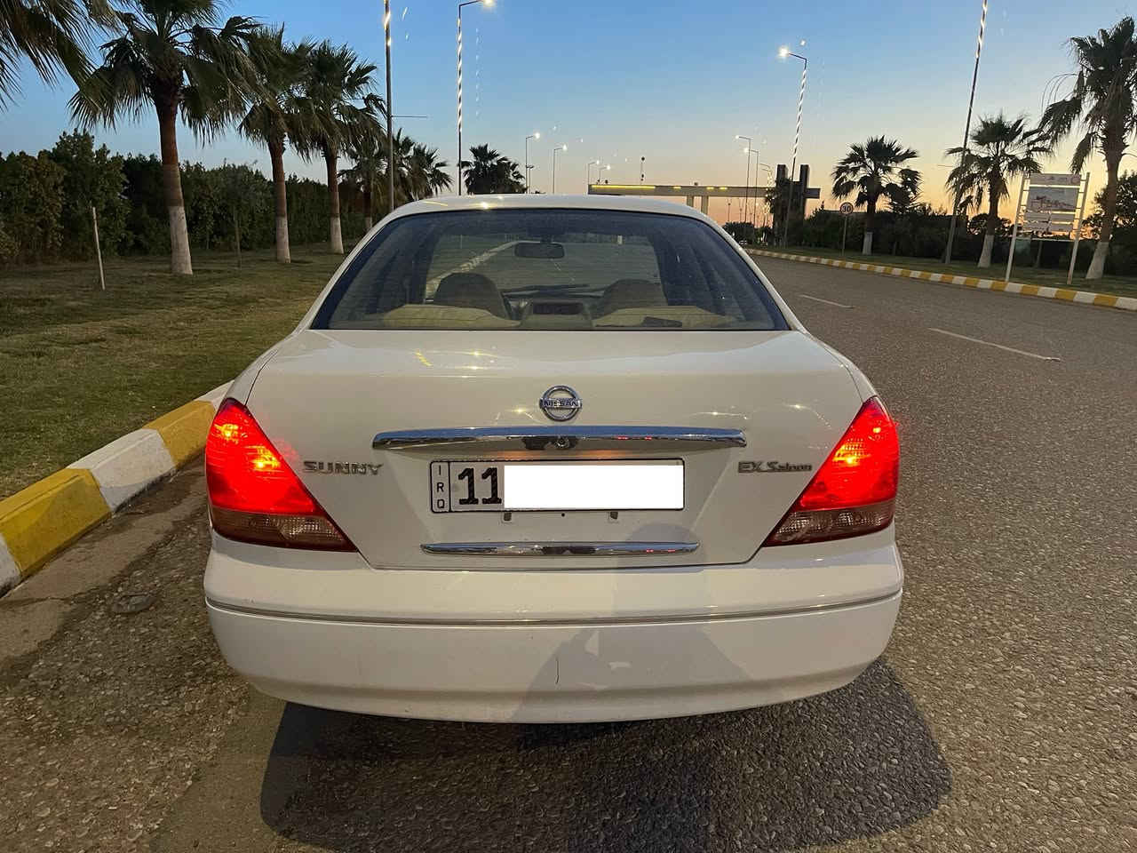 للبيع سني موديل٢٠٠٦ رقم بغداد هزه جديده سنويه بأسمي نهاية ٢٠٣١  تبريد تدفئه شغله سياره جاهزه ما ناقصها شي (كير عادي )كانها كركوك سعر ٦٨ مجال بسيط ***********
